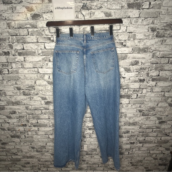 EUC Reformation Cary High Rise Slouchy Wide Leg Light Wash Blue Jeans Sz 31 - Picture 9 of 16